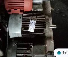 Sprzedam silnik elektryczny 2.2kW 2800obr/min 4kW 7.5kw 1.5kw - 1